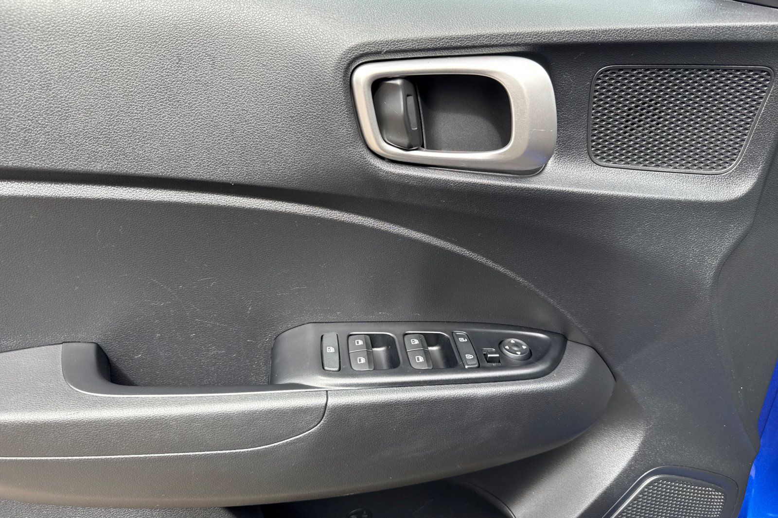 Used 2025 Blue Hyundai SEL image 11