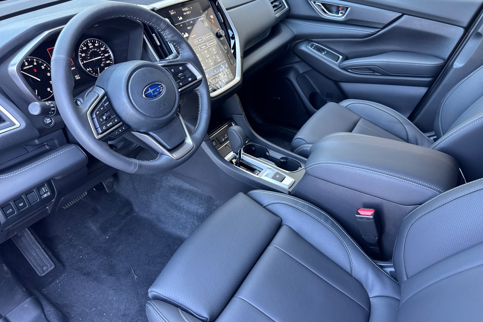 New 2026 ICE SILVER METALLIC Subaru Limited 7-Passenger image 10