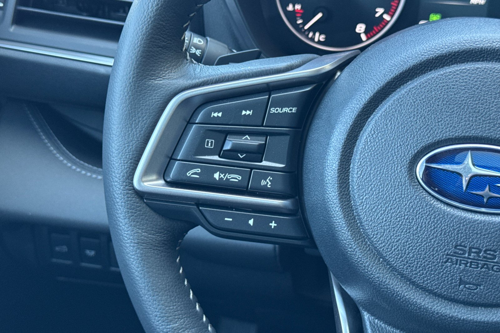 New 2026 ICE SILVER METALLIC Subaru Limited 7-Passenger image 31