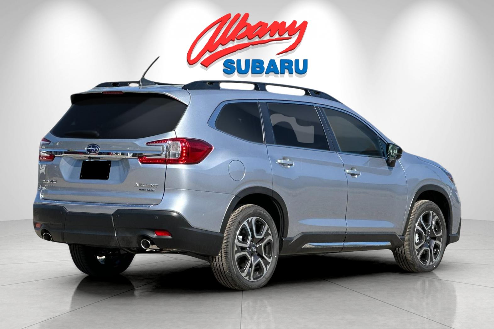 New 2026 ICE SILVER METALLIC Subaru Limited 7-Passenger image 4