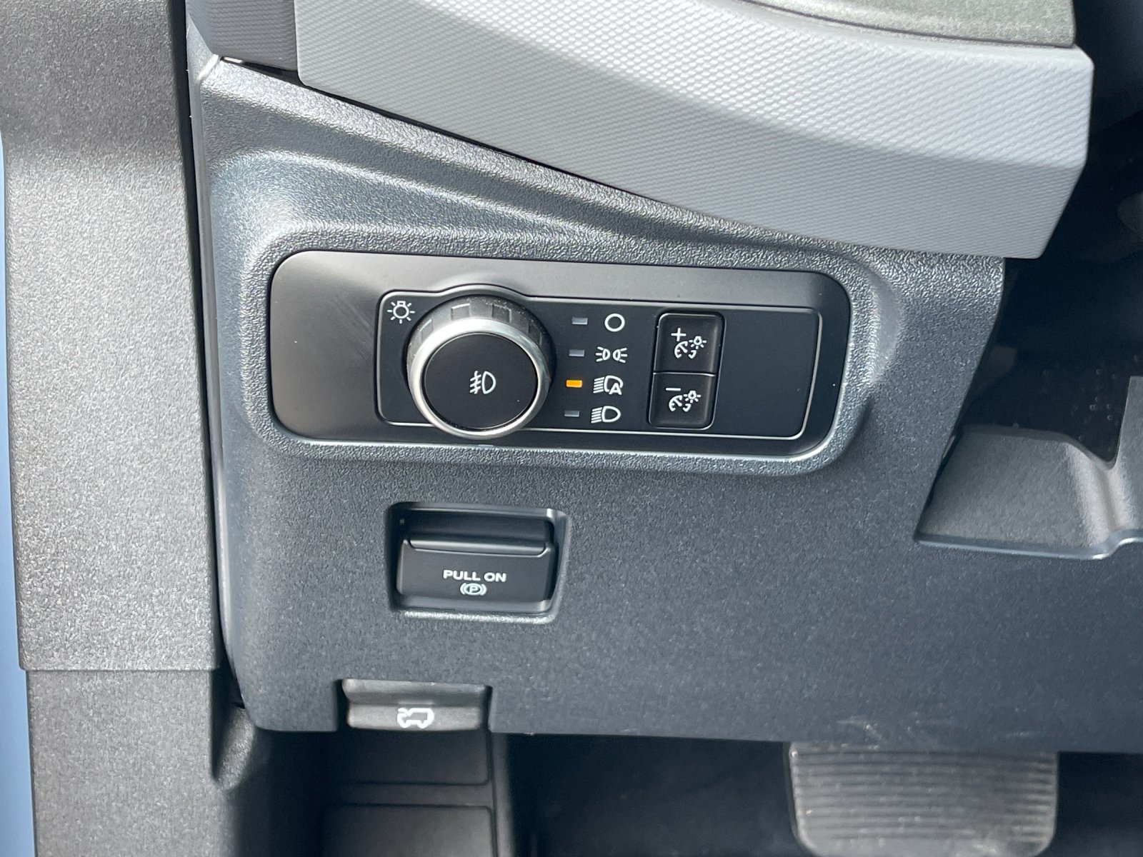 Used 2024 Gray Ford Big Bend image 30