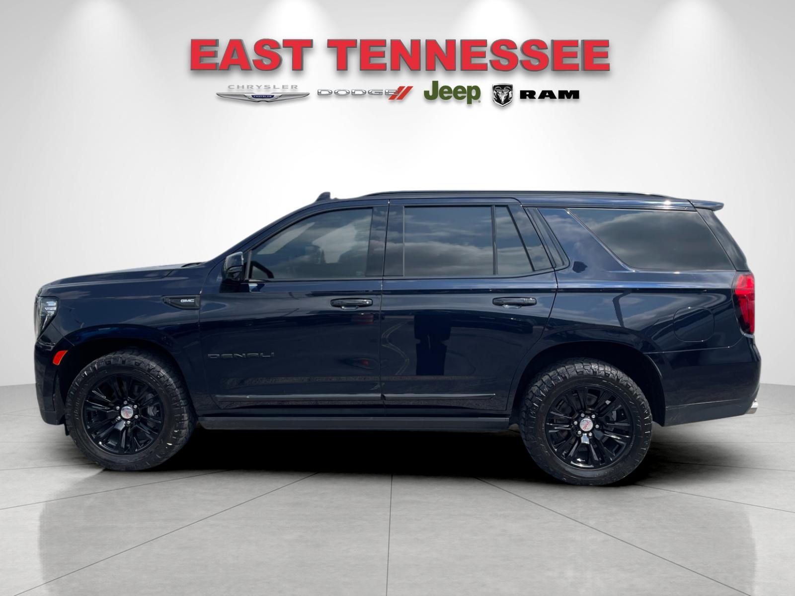Used 2022 Blue GMC Denali image 6