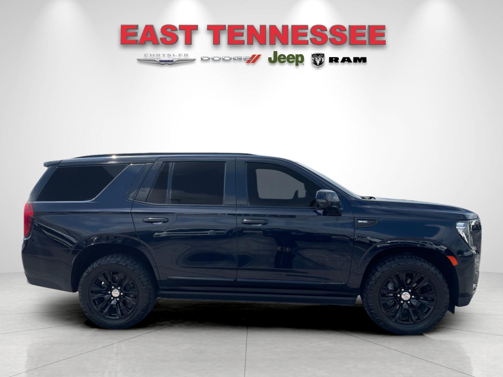 Used 2022 Blue GMC Denali image 2