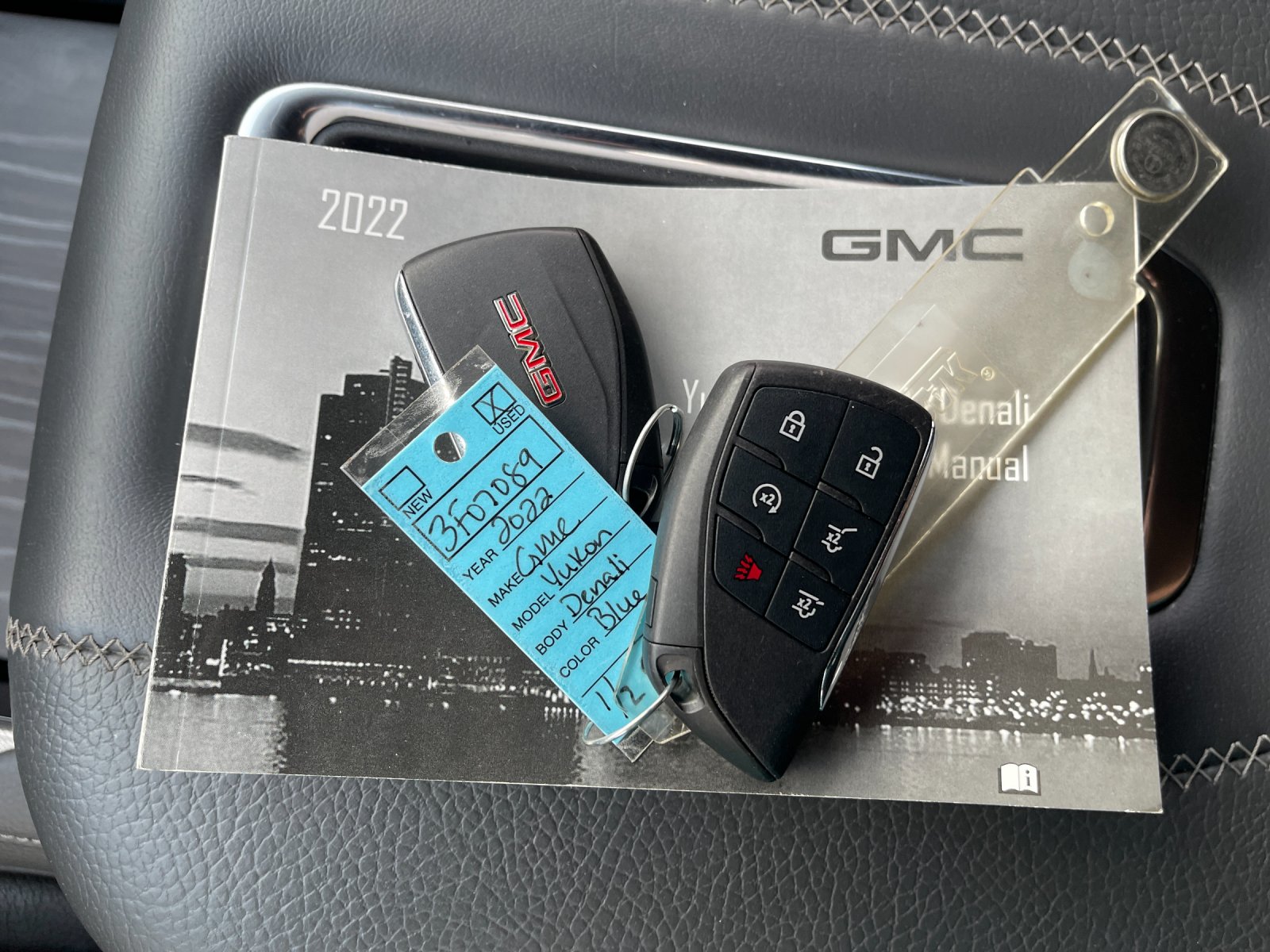 Used 2022 Blue GMC Denali image 10