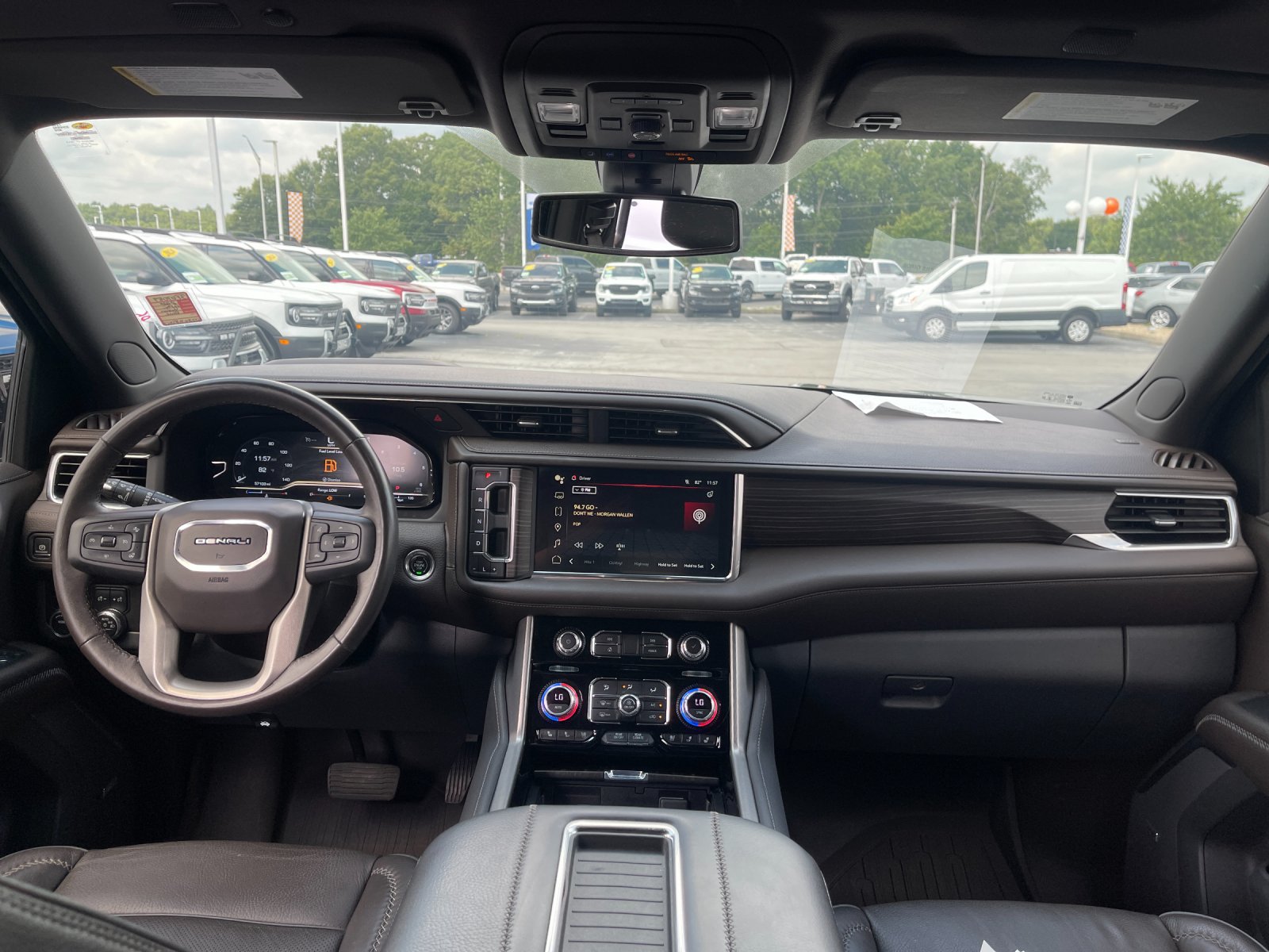 Used 2022 Blue GMC Denali image 15