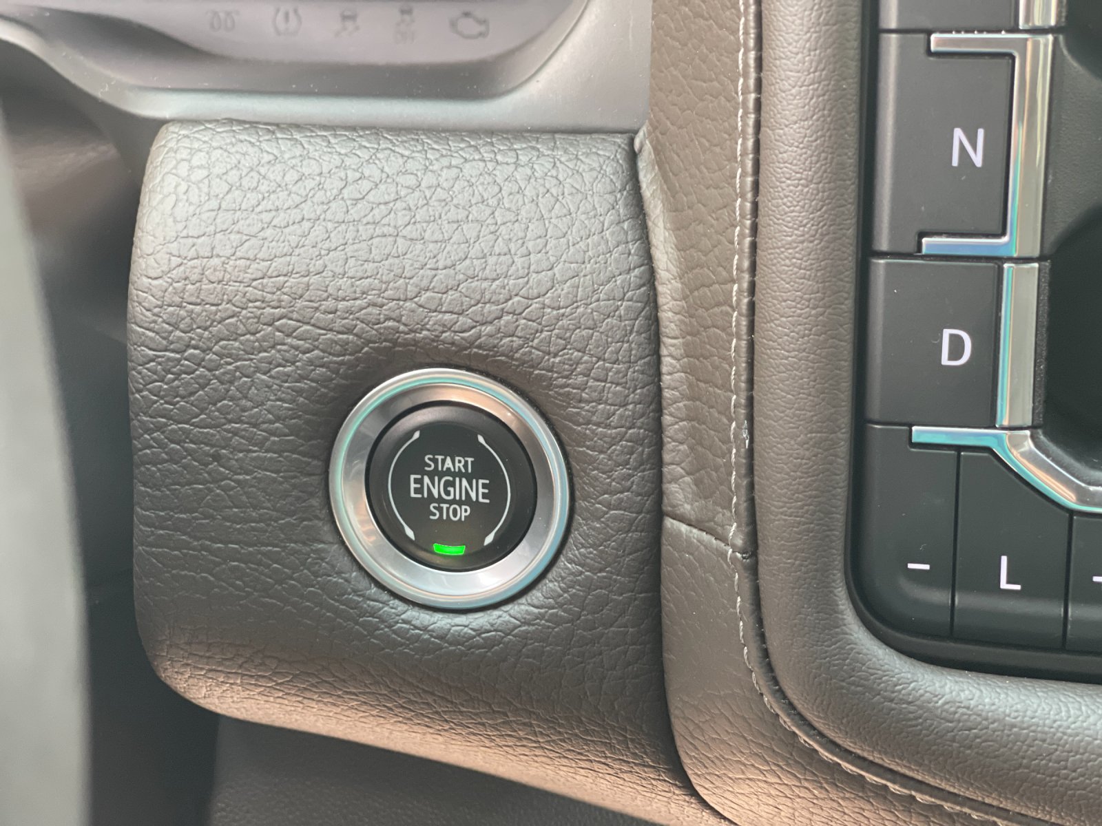 Used 2022 Blue GMC Denali image 27