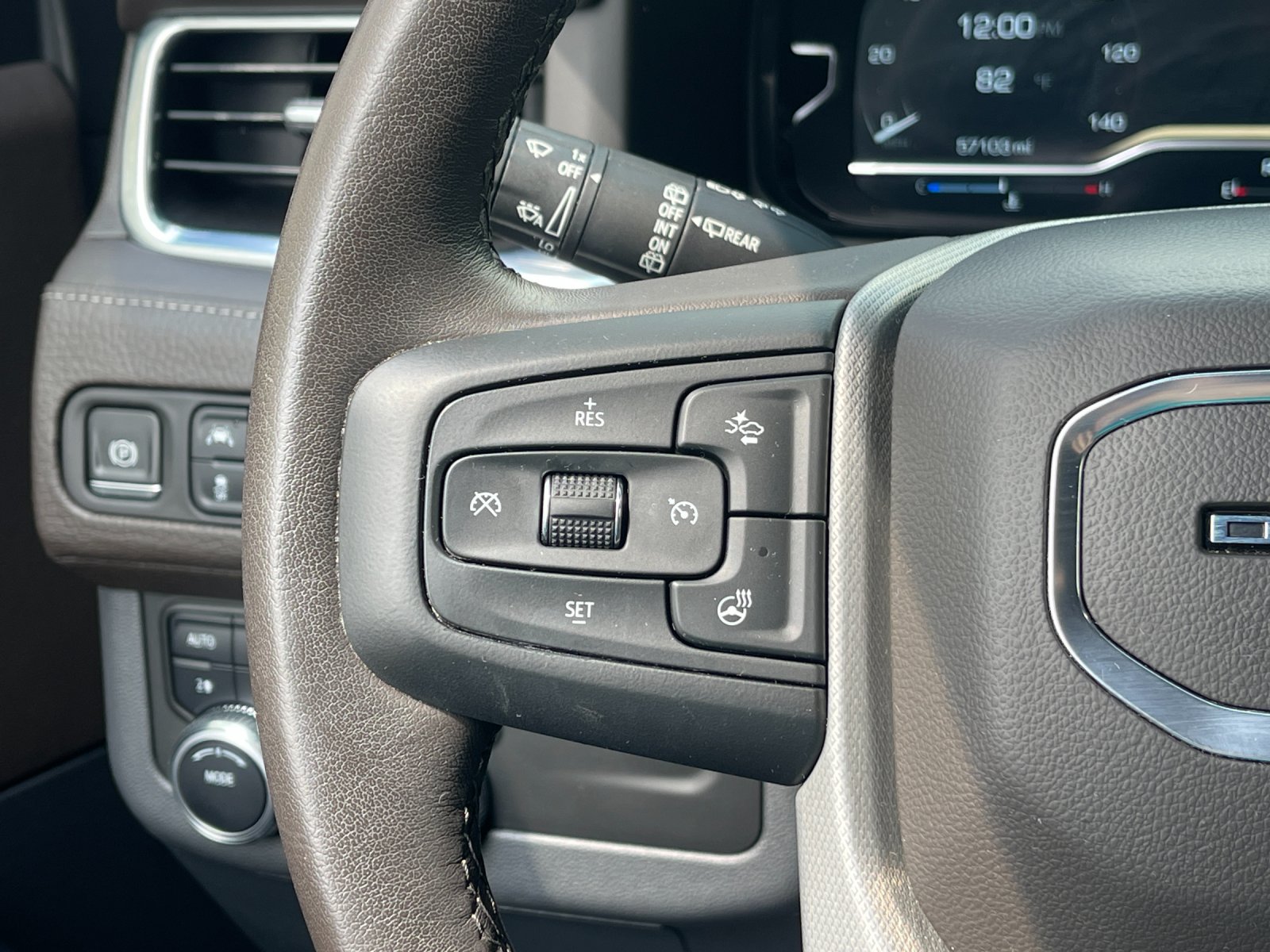 Used 2022 Blue GMC Denali image 29