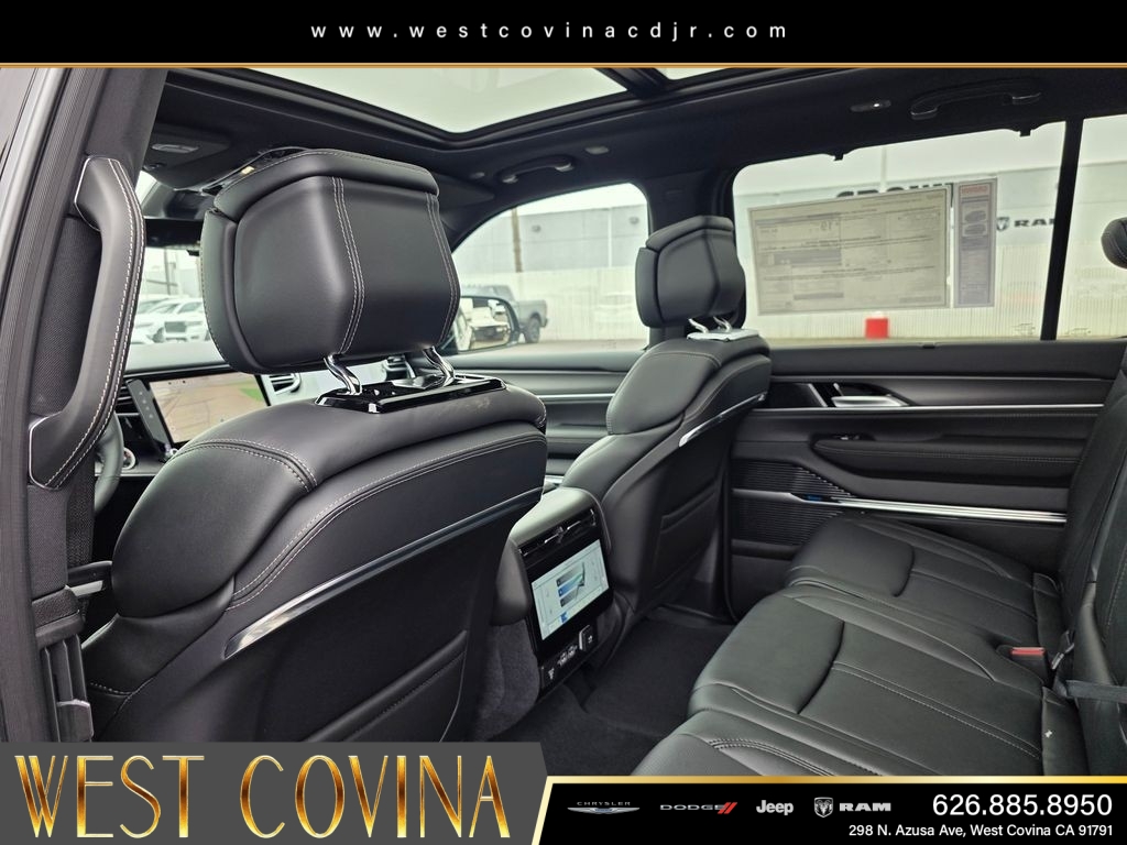 New 2026 High Gloss Black Exterior Paint Jeep Summit Obsidian image 13