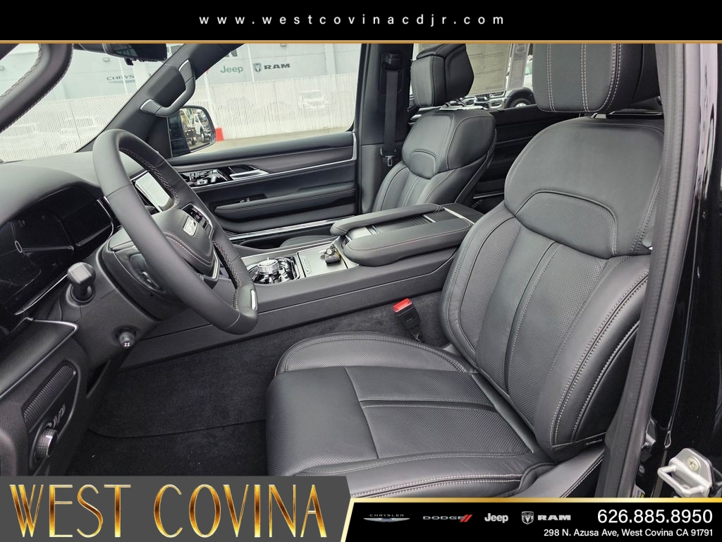 New 2026 High Gloss Black Exterior Paint Jeep Summit Obsidian image 17