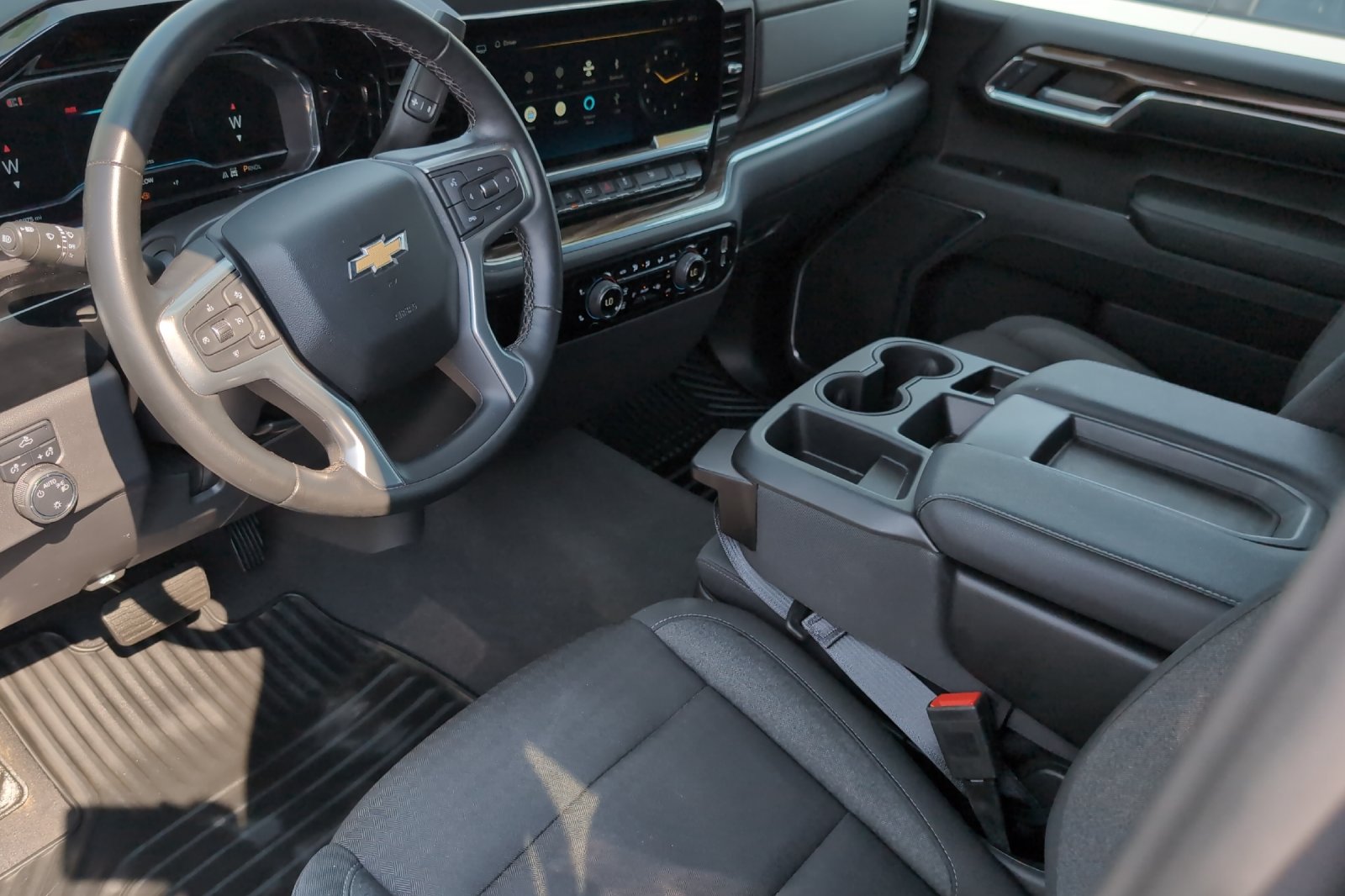 Used 2024 Gray Chevrolet LT image 11