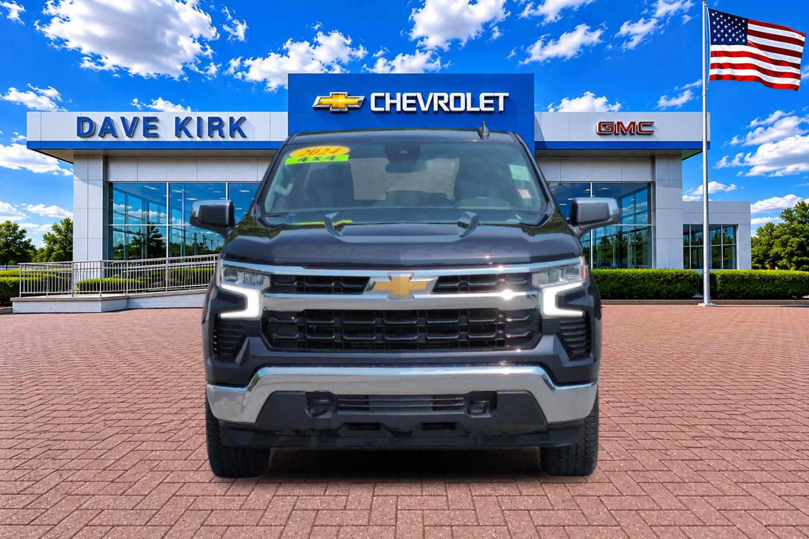 Used 2024 Gray Chevrolet LT image 8