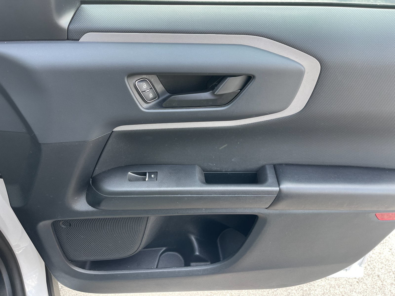 Used 2022 White Ford Big Bend image 19