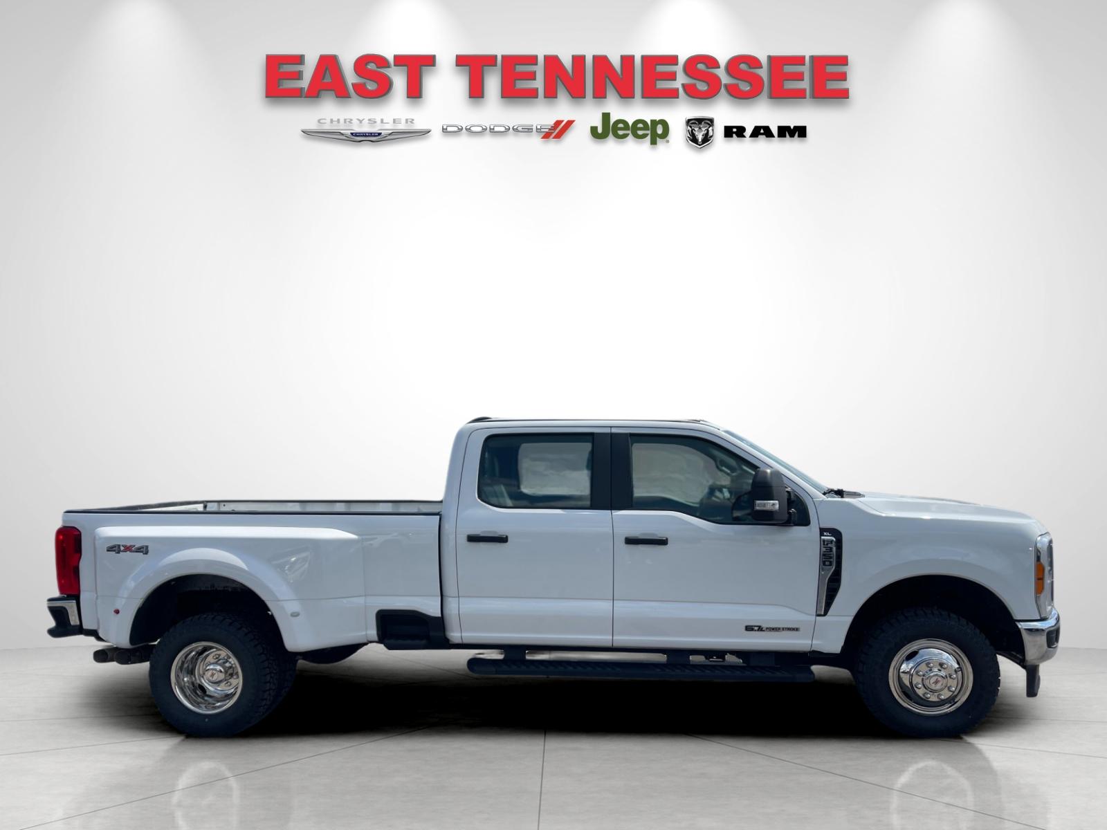 Used 2023 White Ford XL image 2