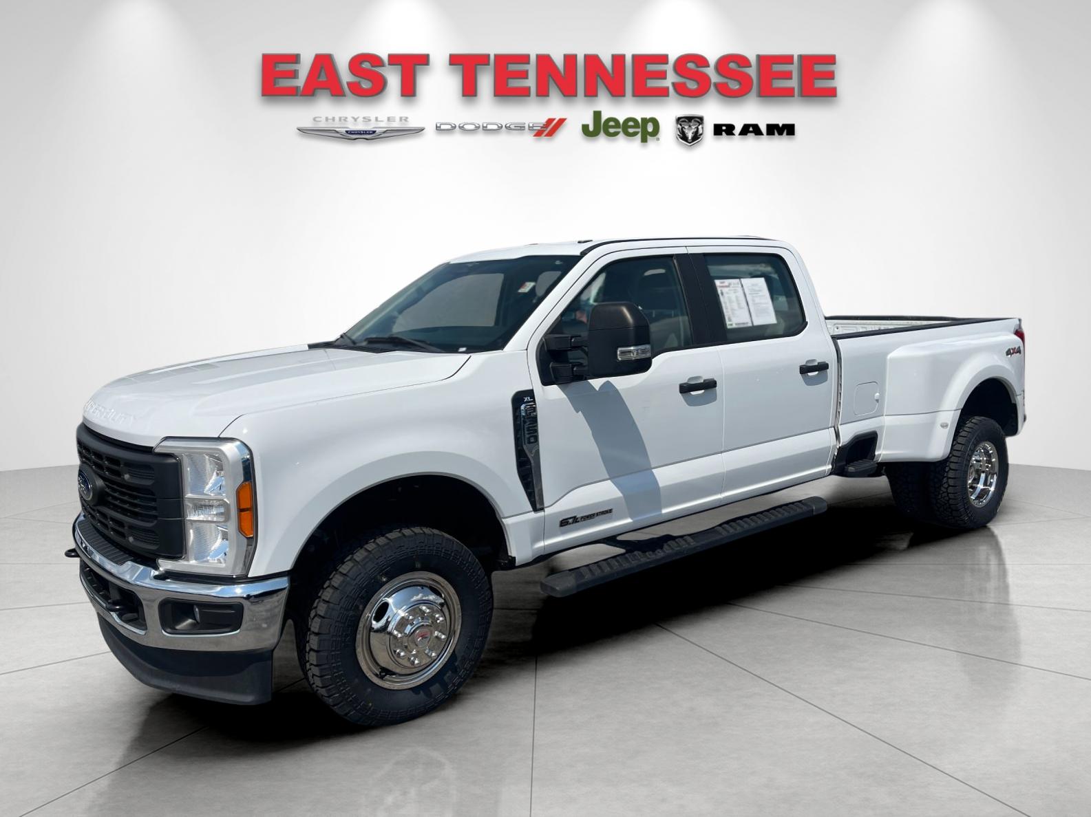 Used 2023 White Ford XL image 7