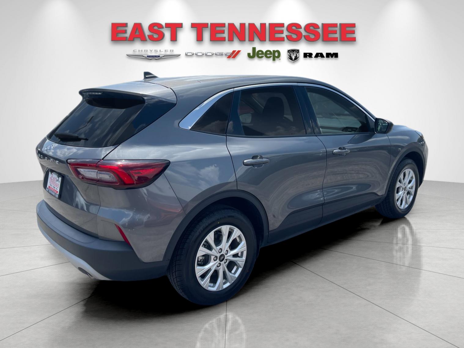 Used 2024 Gray Ford Active image 3