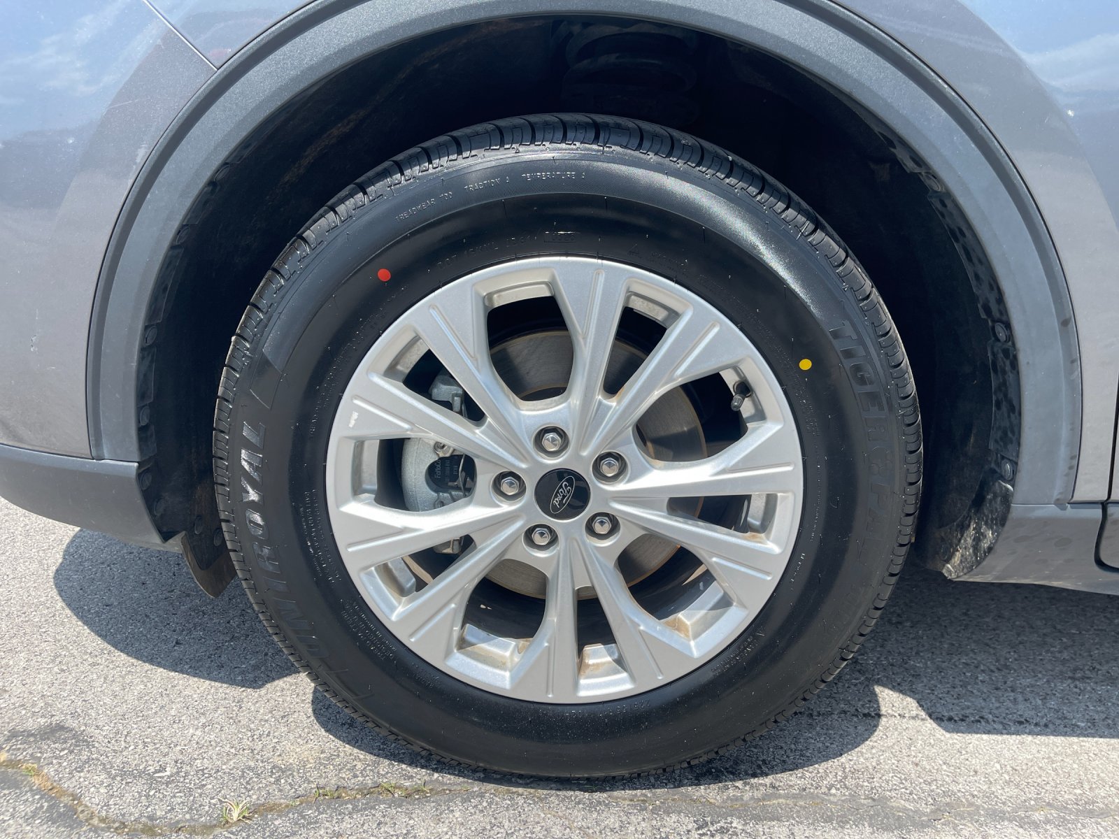 Used 2024 Gray Ford Active image 31