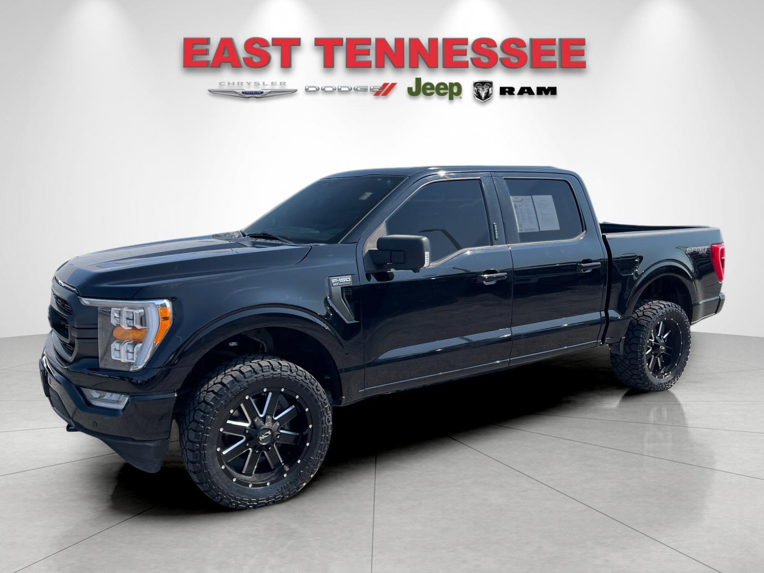 Used 2022 Black Ford XLT image 7