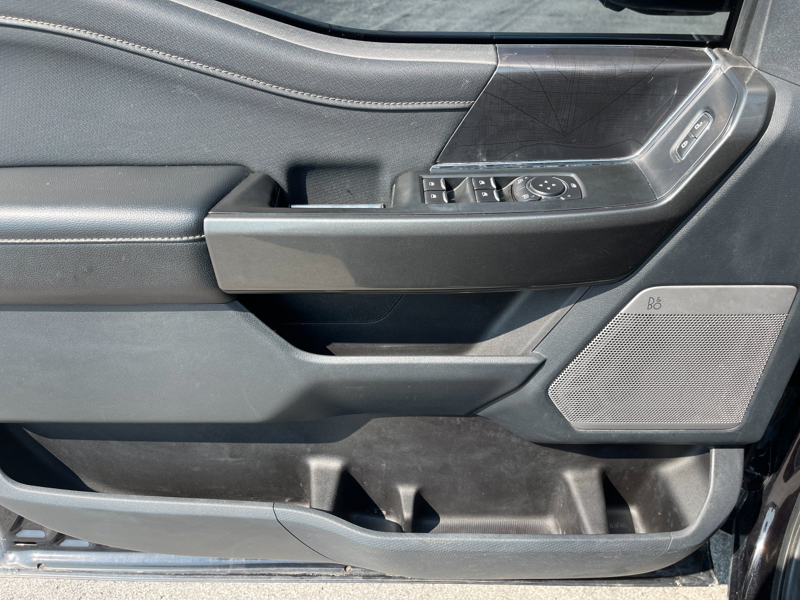 Used 2022 Black Ford XLT image 12