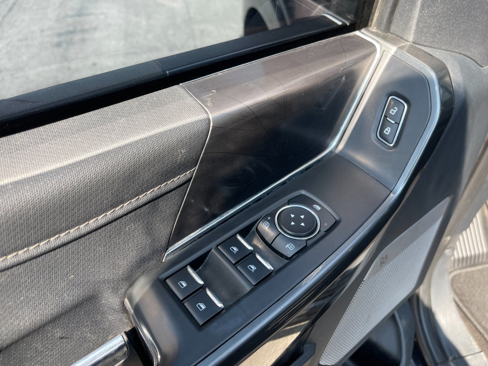 Used 2022 Black Ford XLT image 13