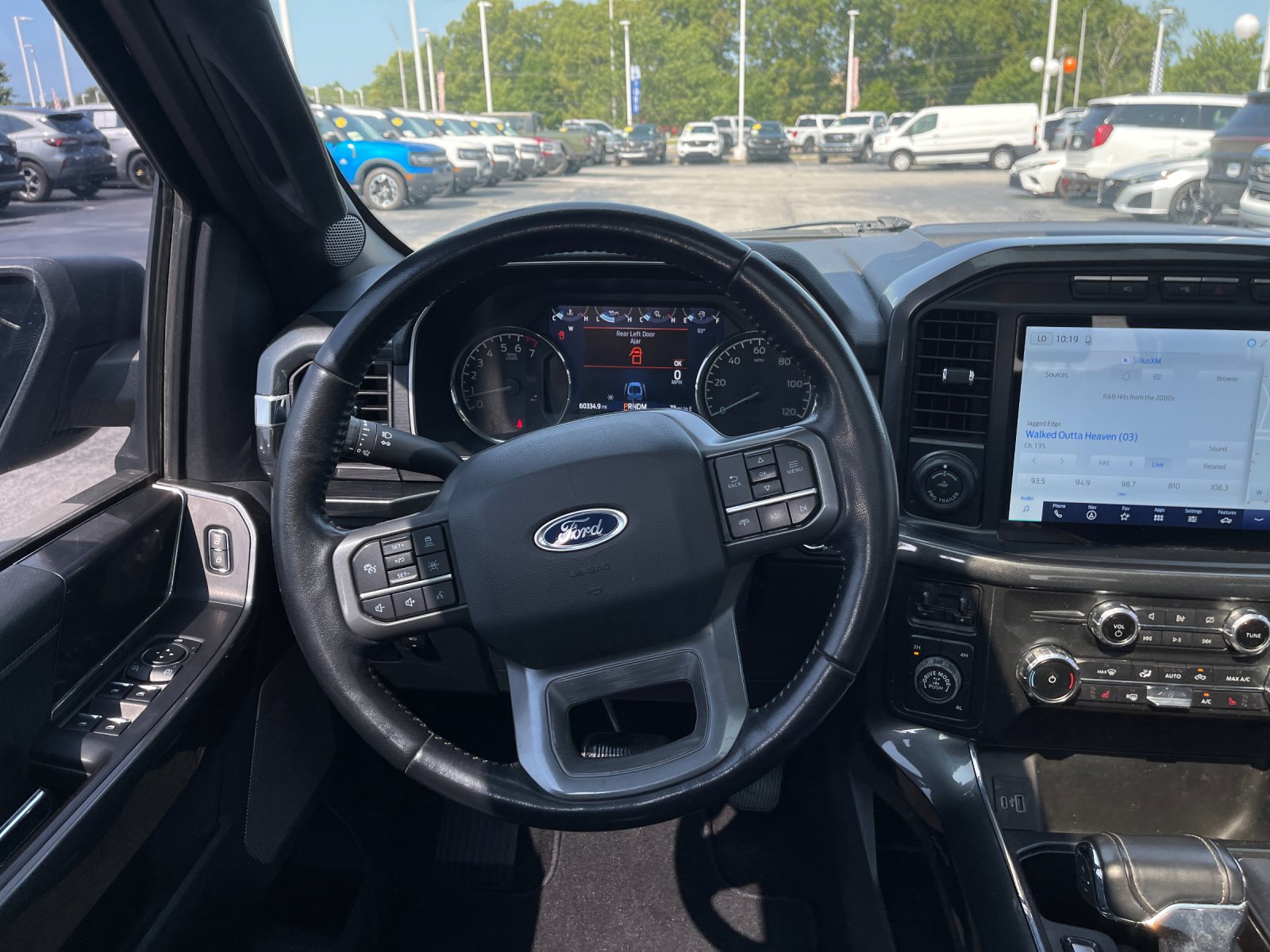 Used 2022 Black Ford XLT image 16