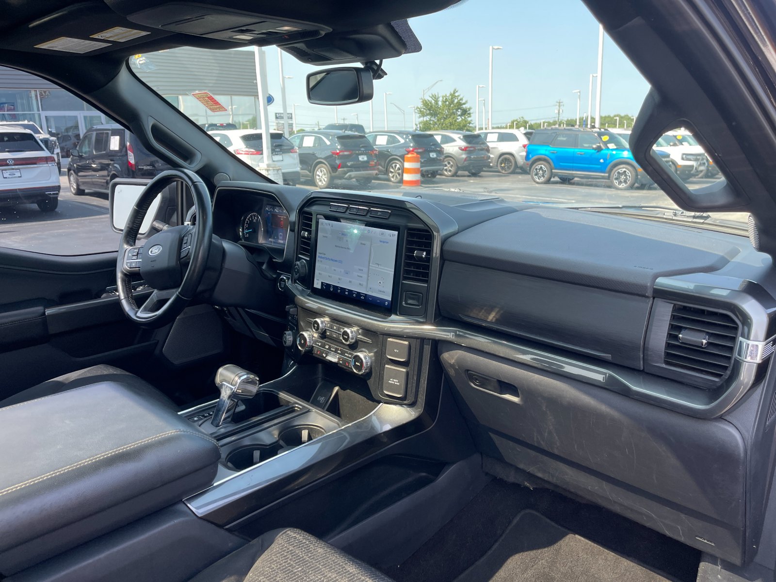 Used 2022 Black Ford XLT image 17
