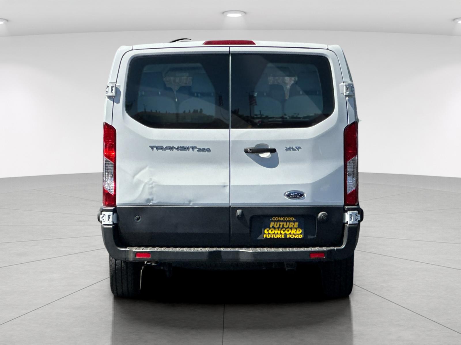 Used 2019 White Ford XLT image 4