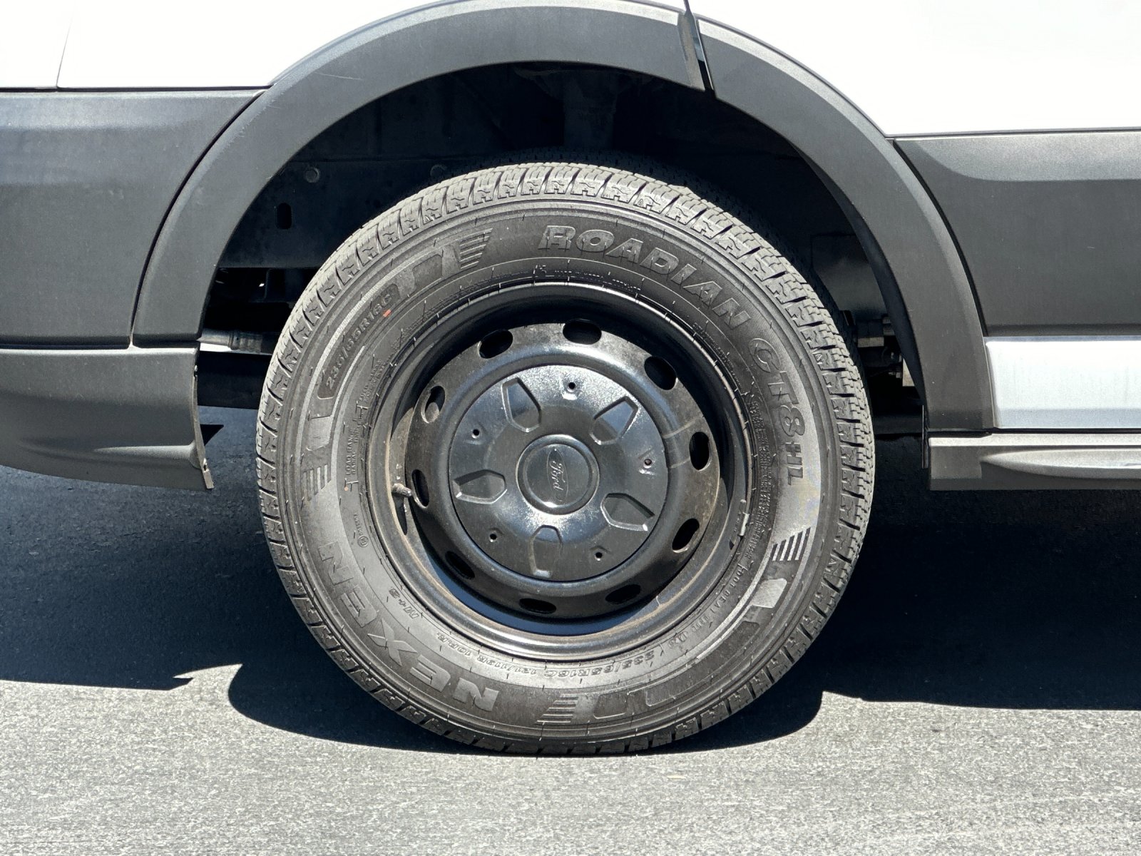 Used 2019 White Ford XLT image 23