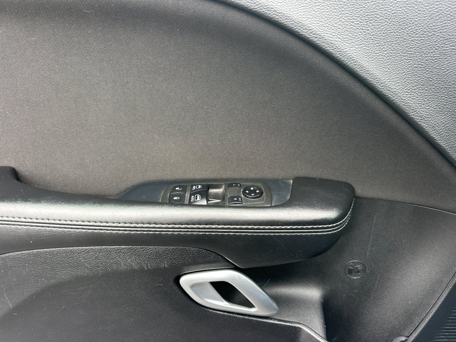 Used 2021 Blue Dodge SXT image 10