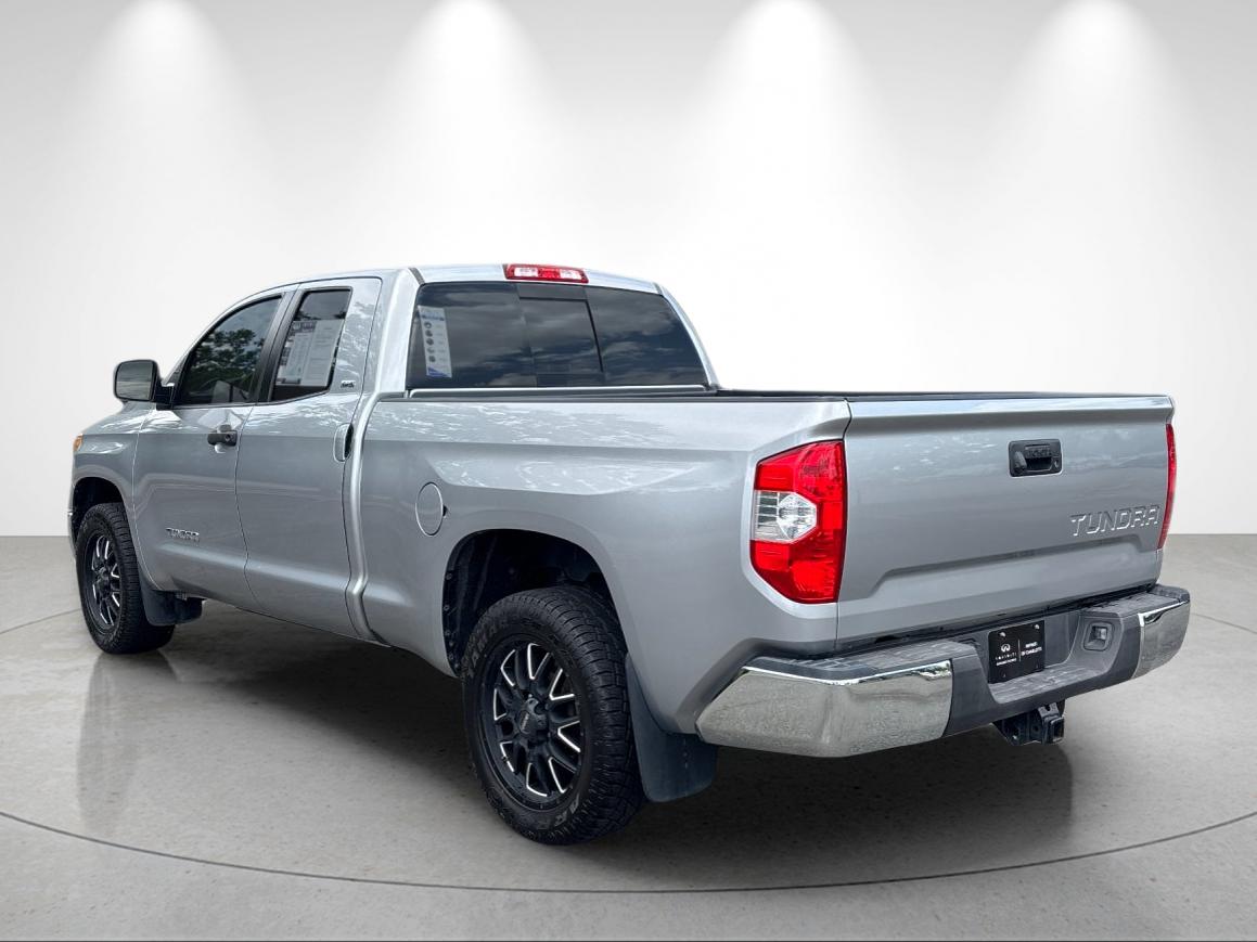 Used 2018 Silver Sky Metallic Toyota SR5 image 3