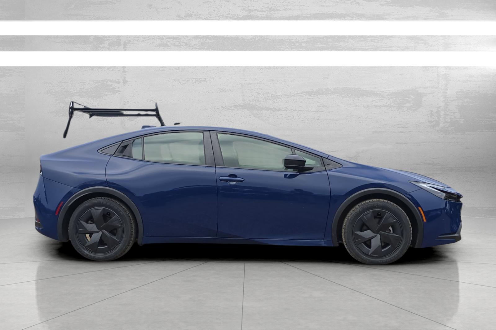 Used 2023 Blue Toyota LE image 3