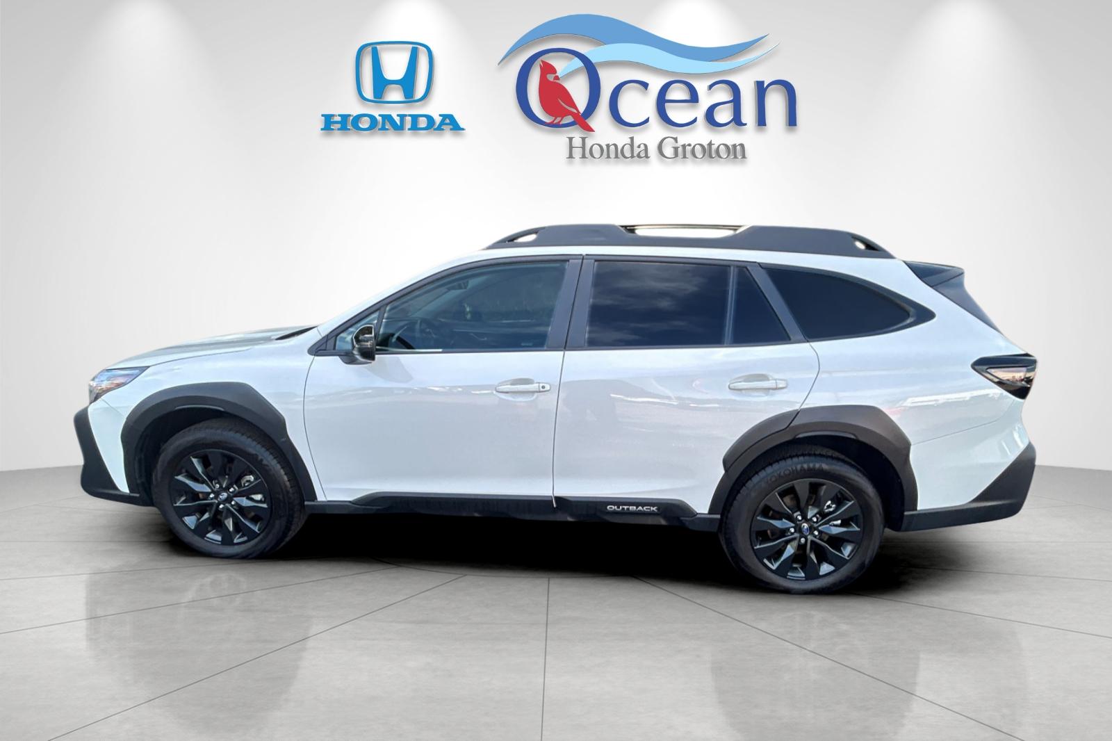 Used 2024 Crystal White Pearl Subaru Onyx Edition image 6