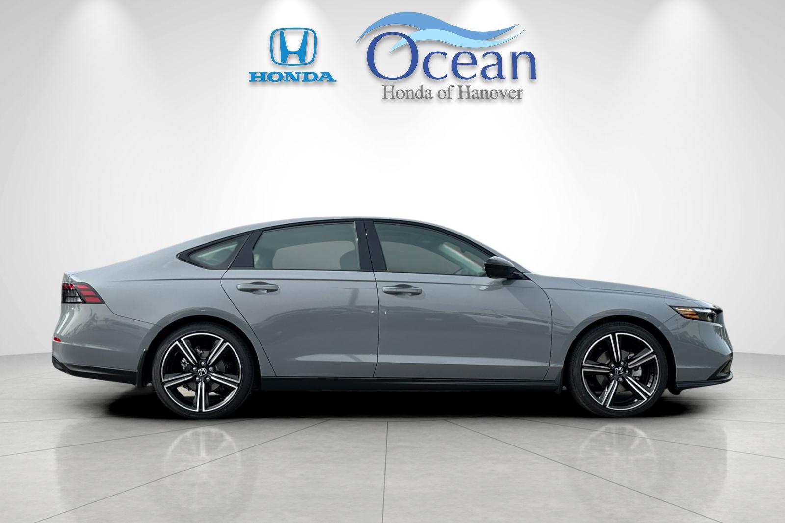 New 2026 Urban Gray Pearl Honda SE image 6