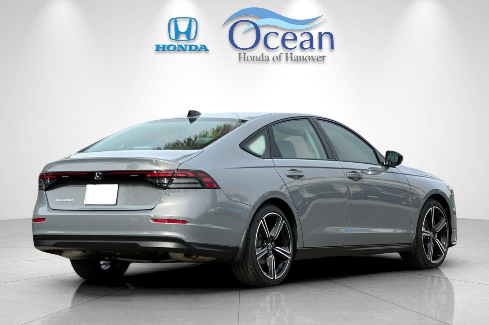 New 2026 Urban Gray Pearl Honda SE image 5