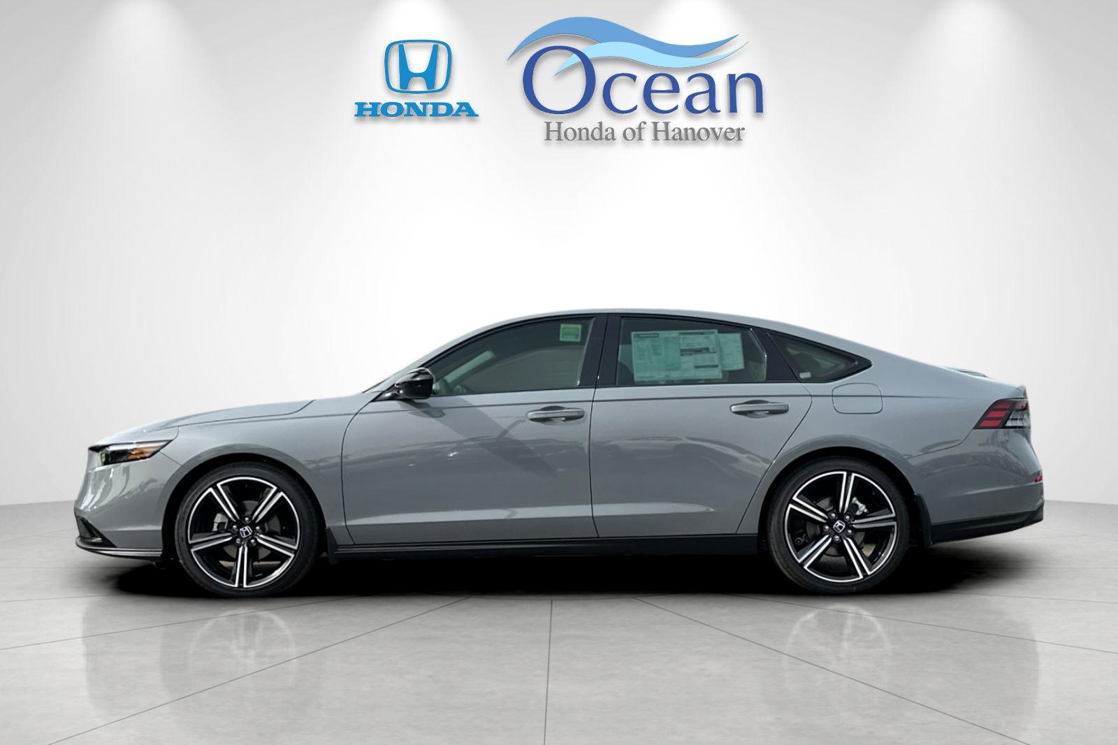 New 2026 Urban Gray Pearl Honda SE image 2