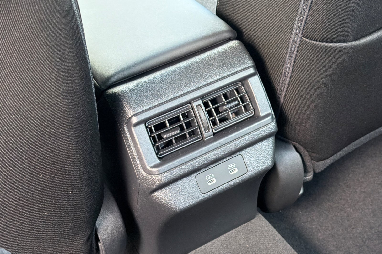 New 2026 Urban Gray Pearl Honda SE image 13