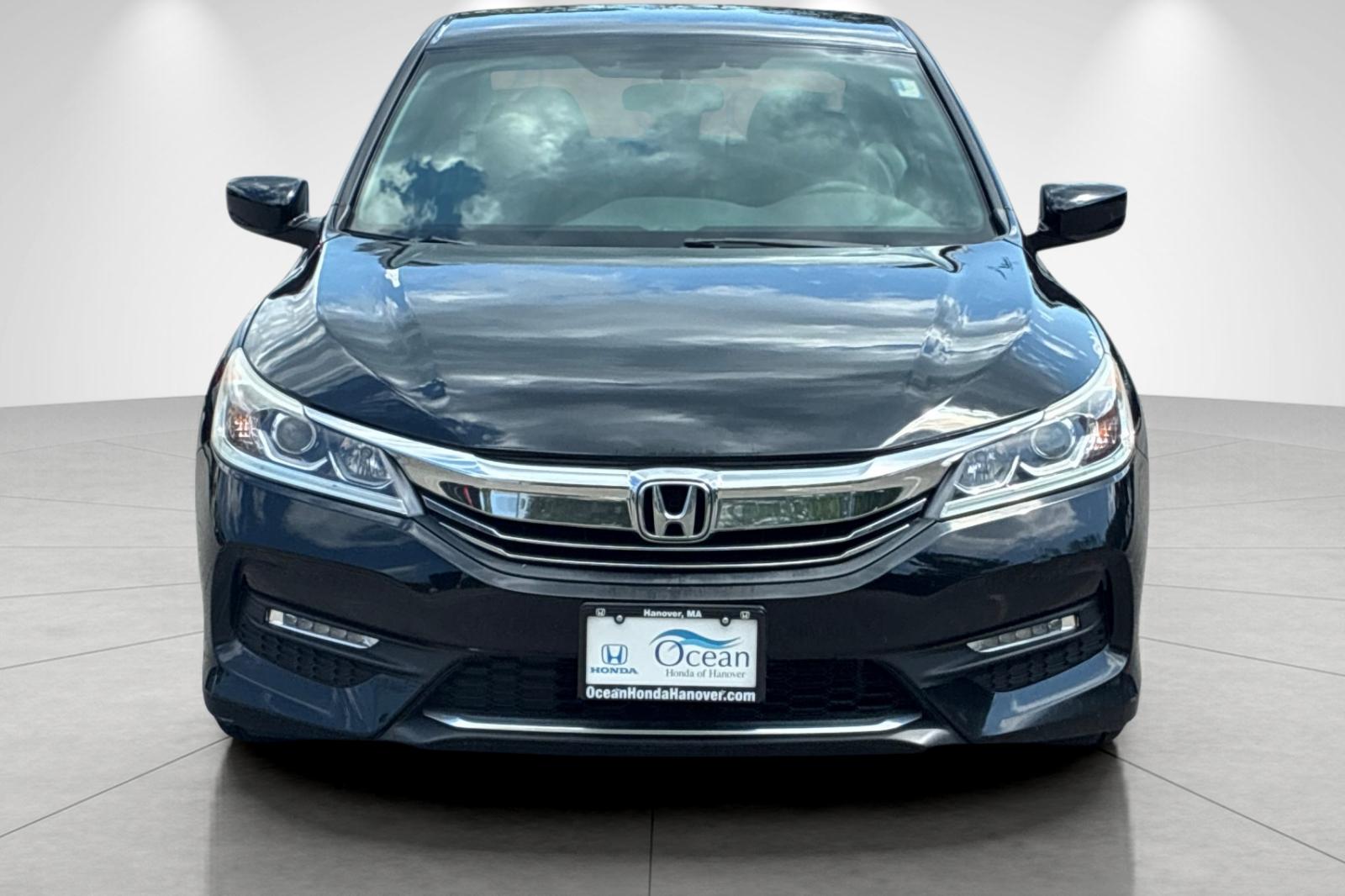 Used 2016 Crystal Black Pearl Honda Sport image 8