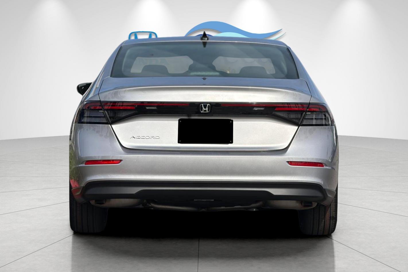 New 2026 Solar Silver Metallic Honda SE image 4