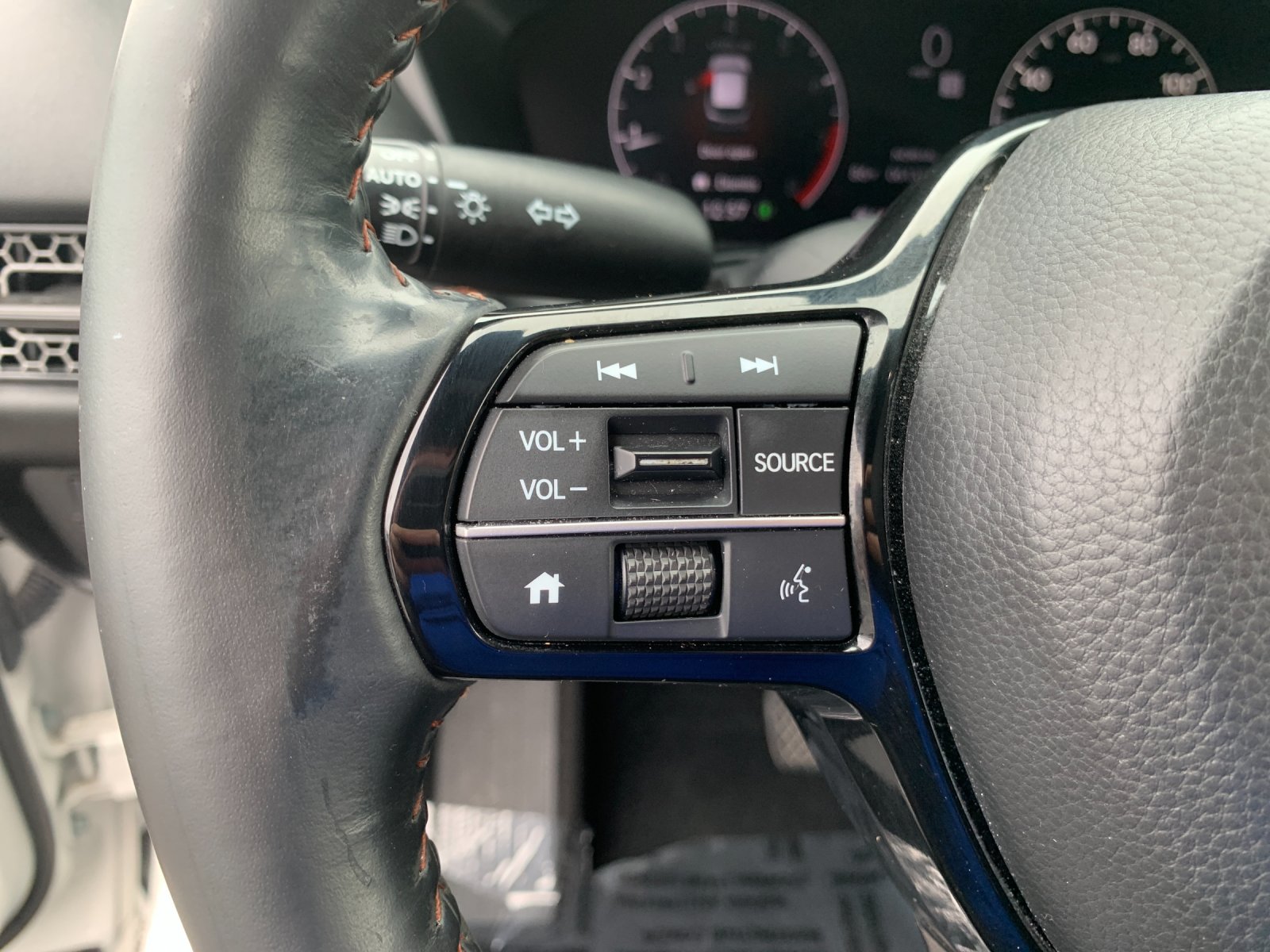 Certified Used 2024  Honda Sport image 27