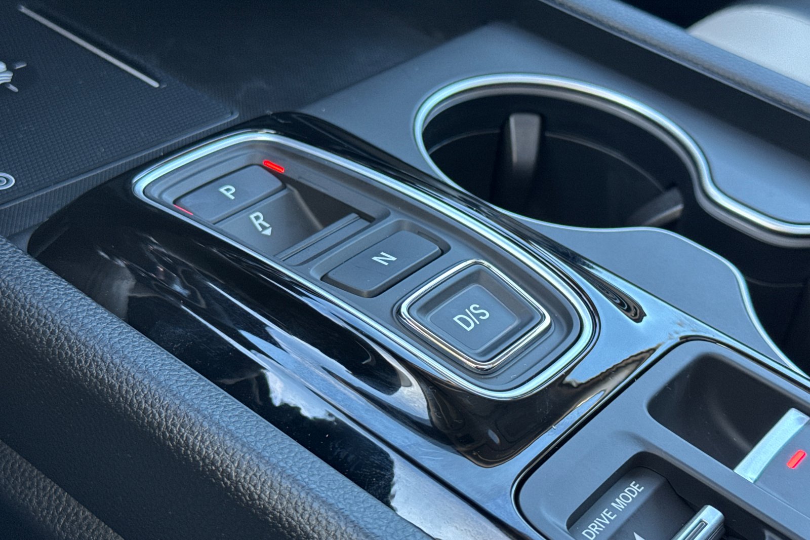 New 2026 Platinum White Pearl Honda Touring image 26