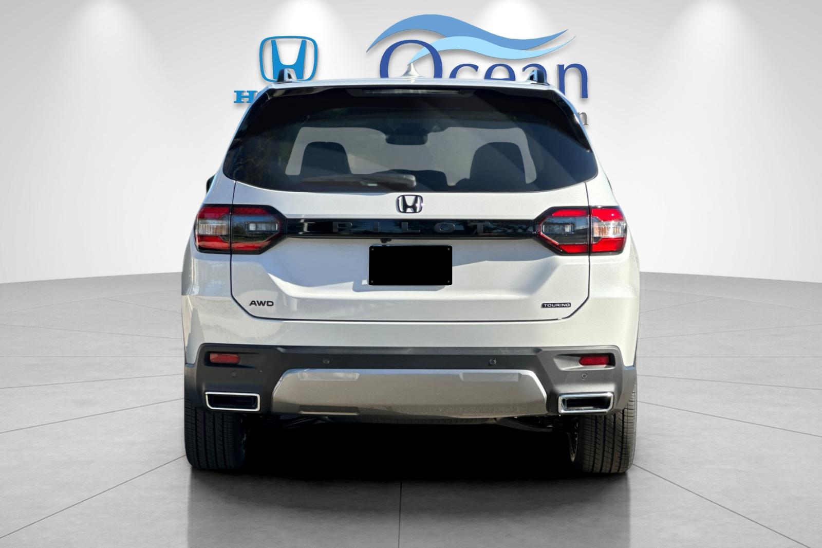 New 2026 Platinum White Pearl Honda Touring image 4
