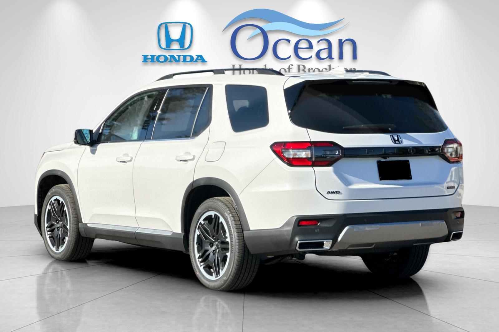 New 2026 Platinum White Pearl Honda Touring image 3
