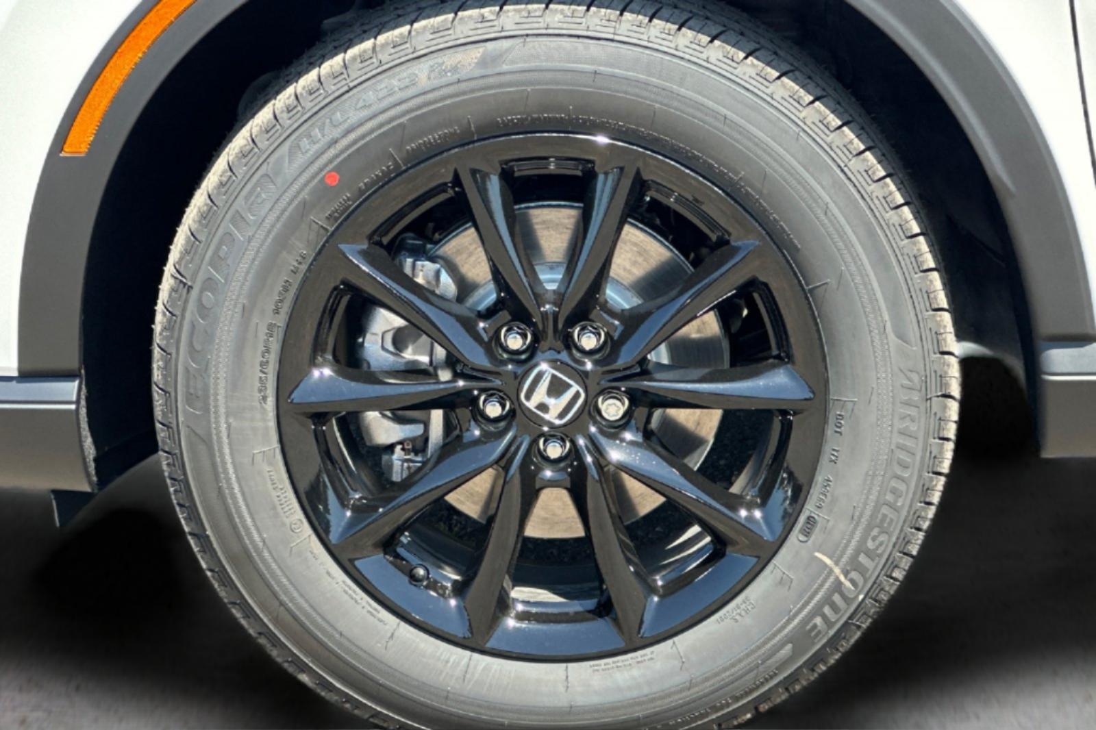 New 2026 Platinum White Pearl Honda Sport-L image 32