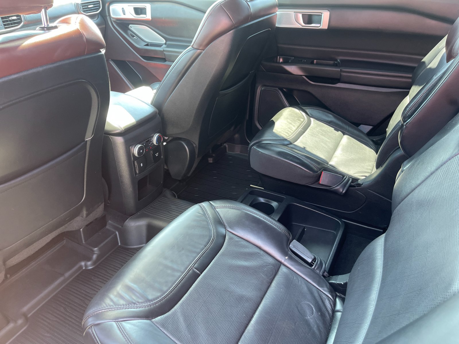Used 2020 White Ford Platinum image 13