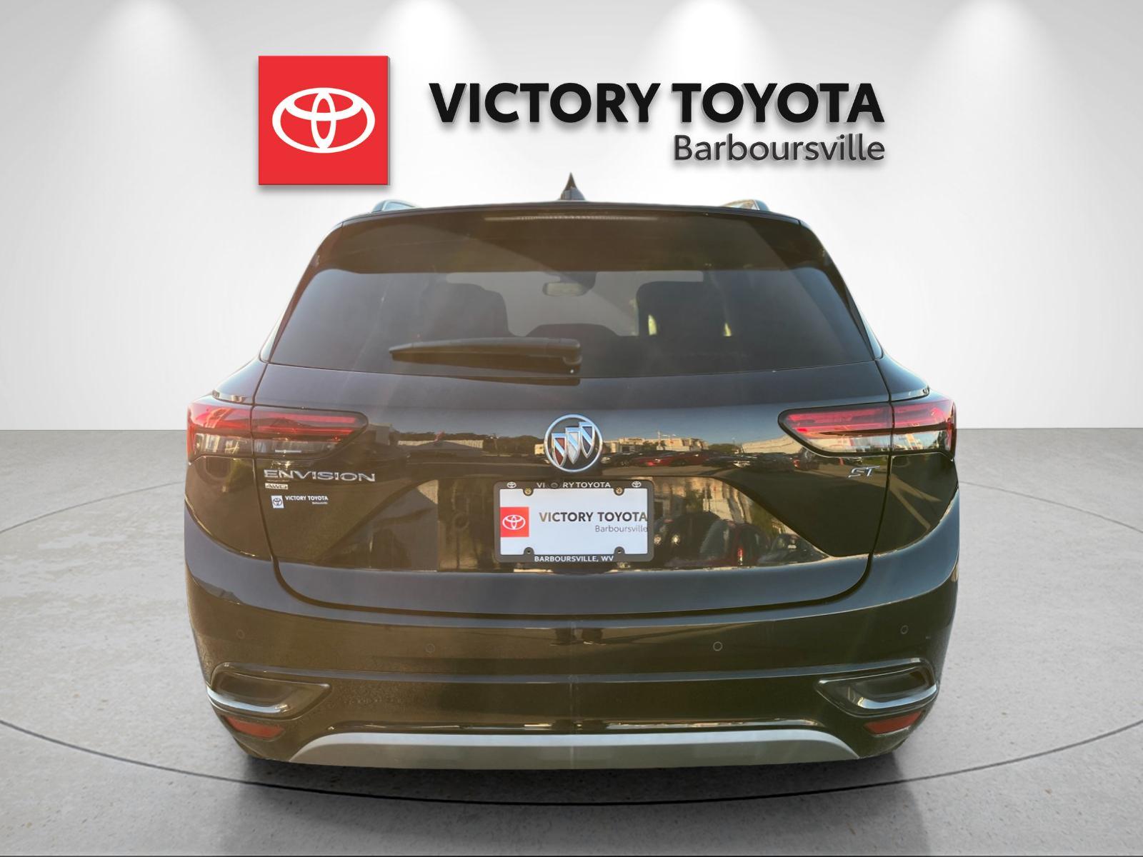 Used 2021 Black Buick Essence image 4
