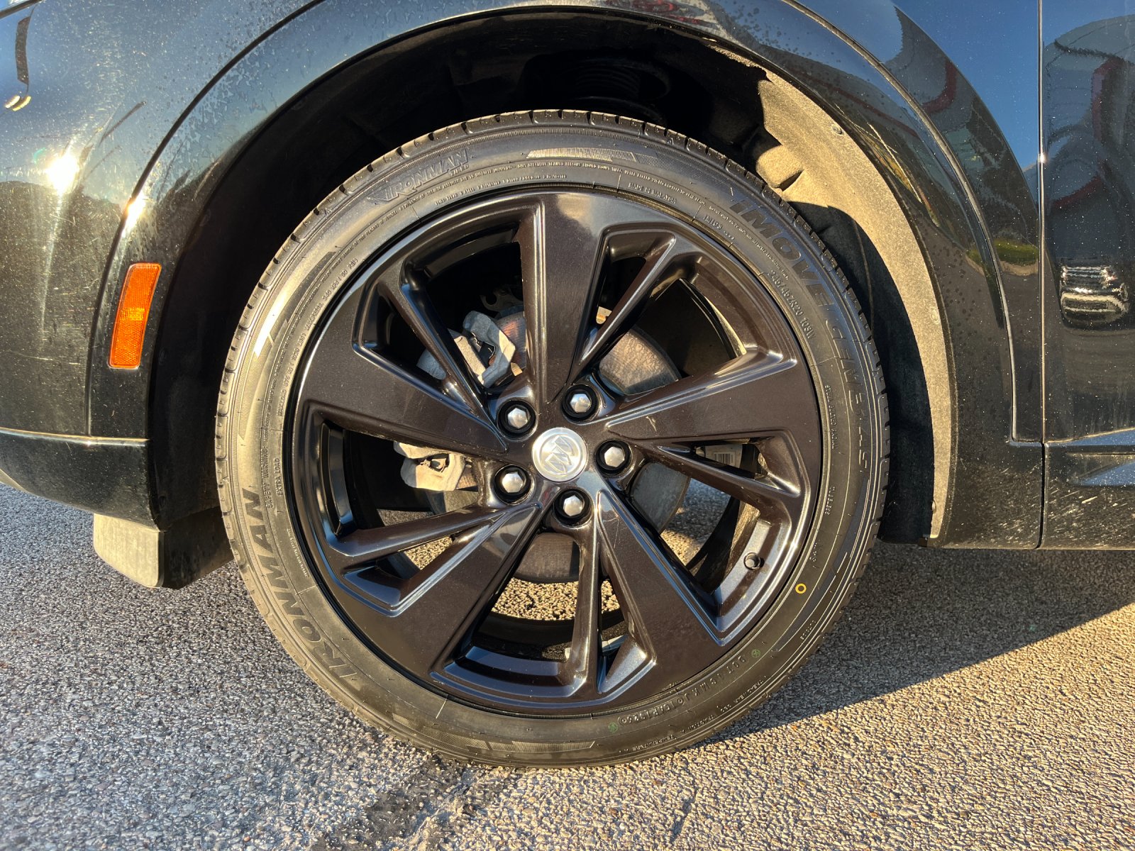 Used 2021 Black Buick Essence image 32