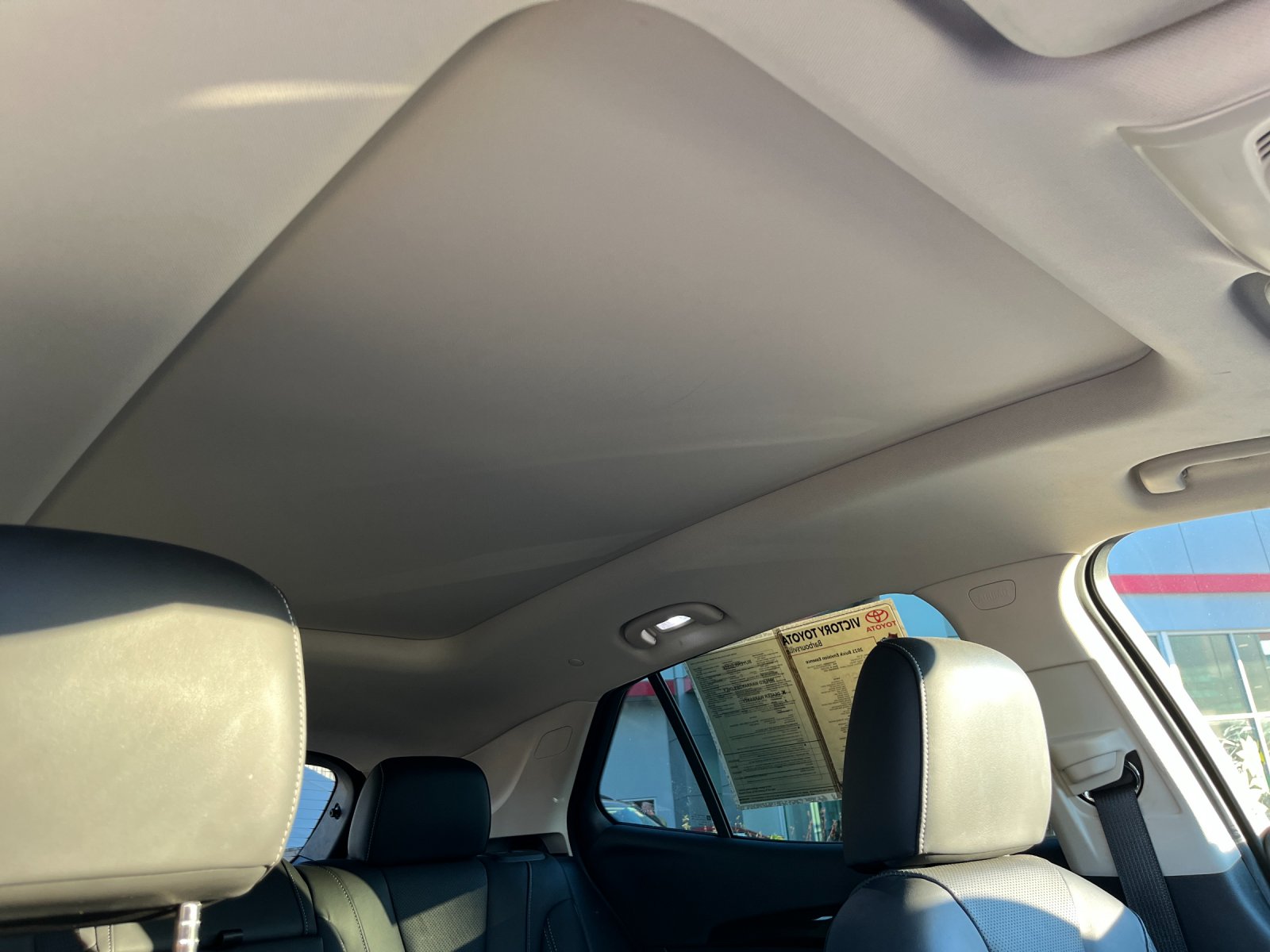 Used 2021 Black Buick Essence image 18