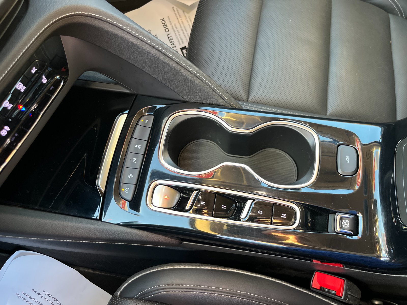 Used 2021 Black Buick Essence image 24