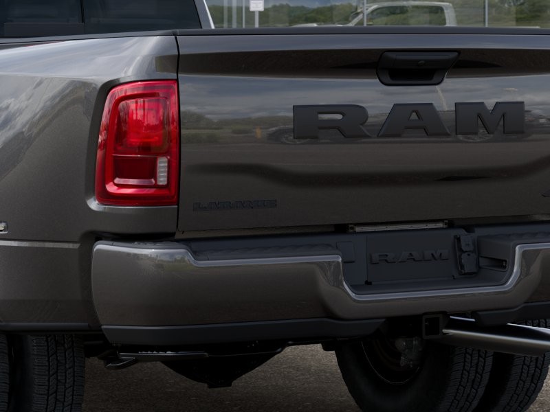 New 2026 Granite Crystal Metallic Clear-Coat Exterior Paint RAM Laramie image 13