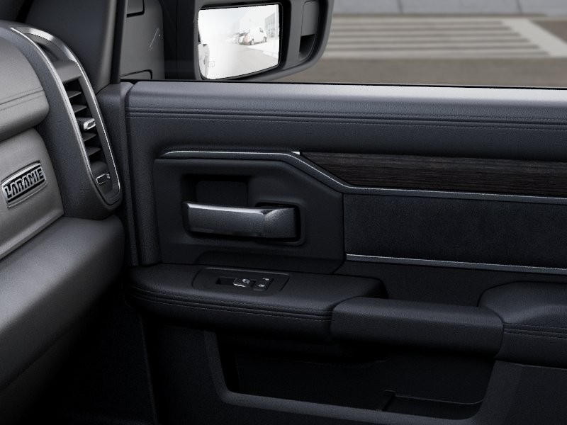 New 2026 Granite Crystal Metallic Clear-Coat Exterior Paint RAM Laramie image 25