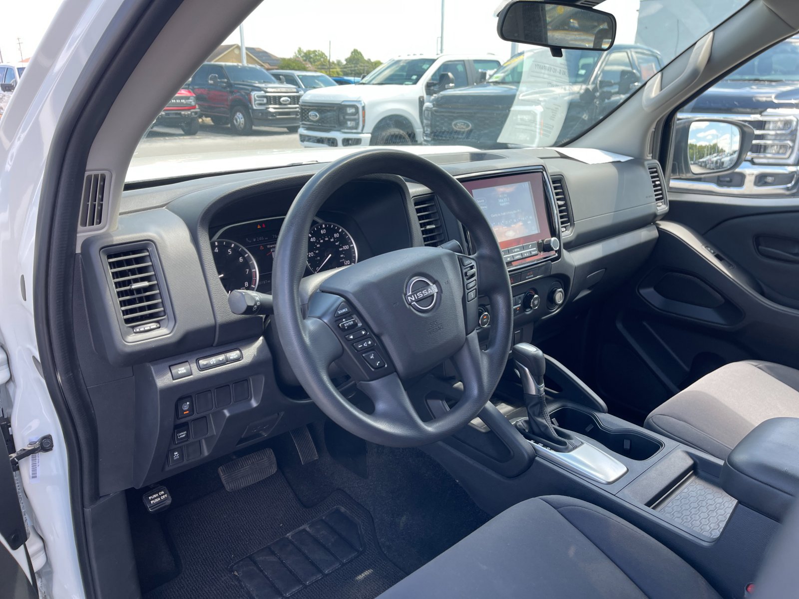 Used 2022 White Nissan S image 11
